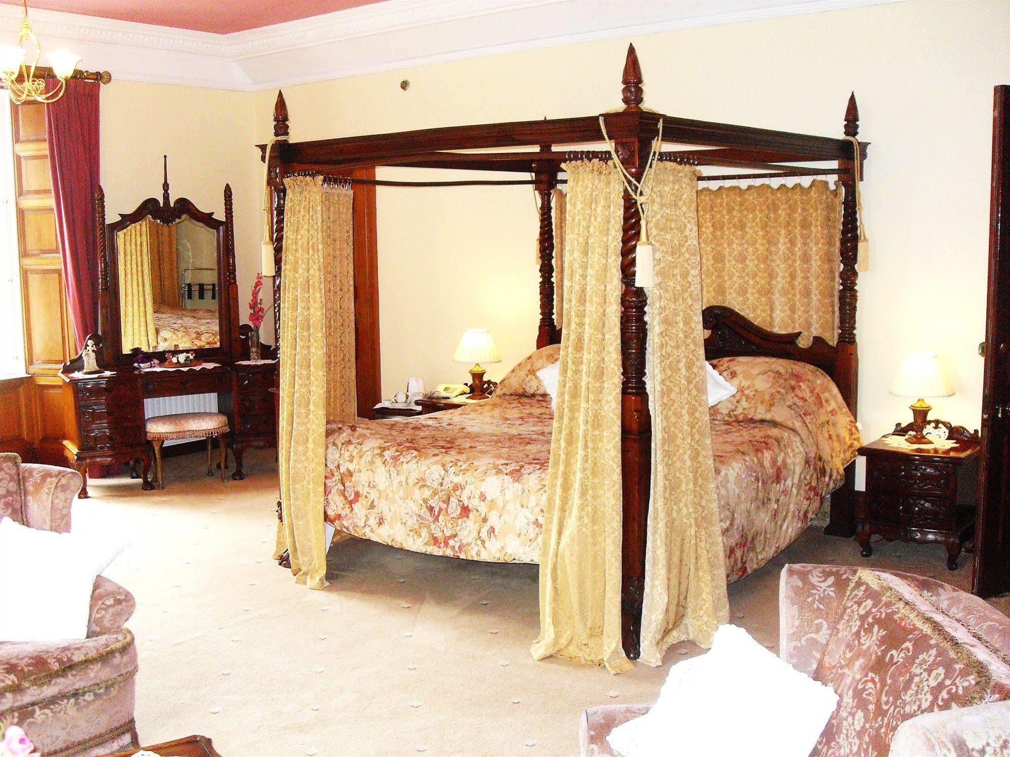 Ledgowan Lodge Hotel Achnasheen Kültér fotó